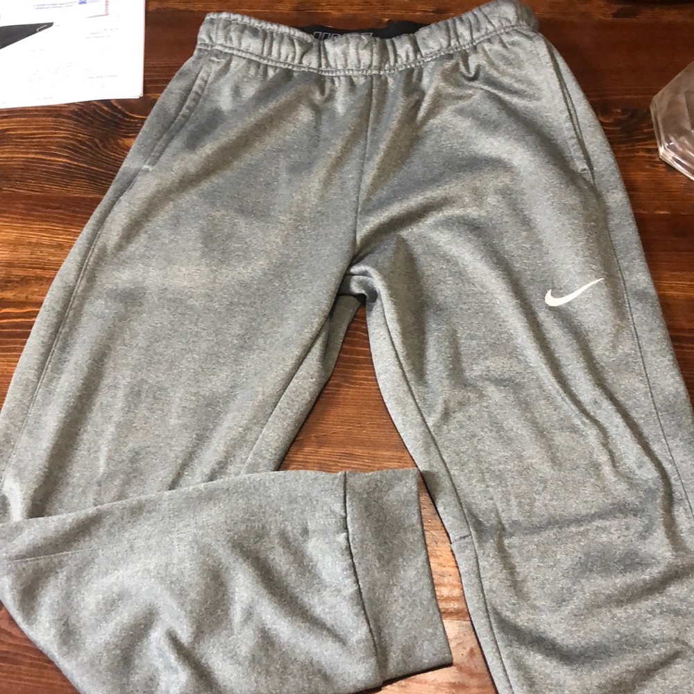 Nike youth boys jogger sweats